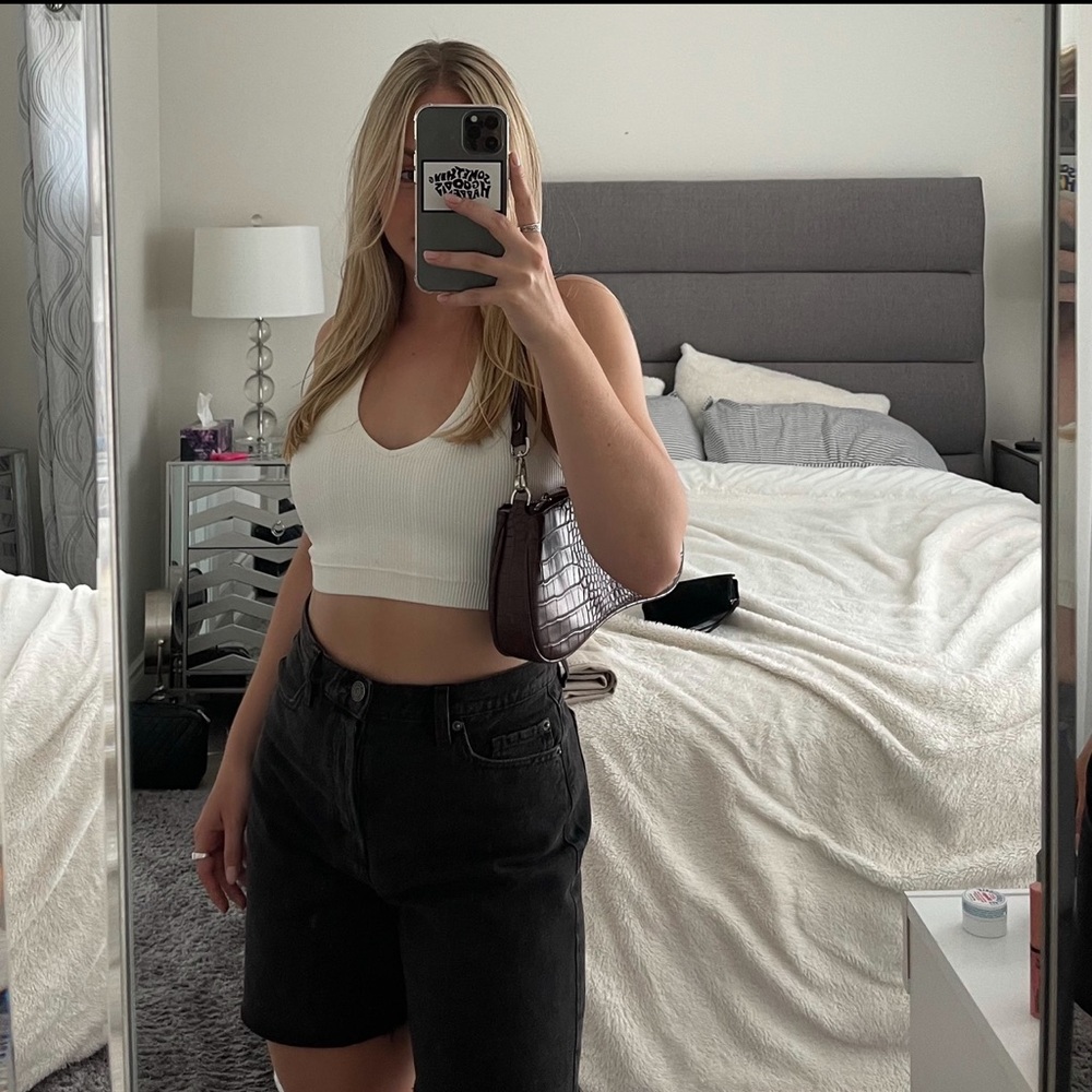 GARAGE High Rise Denim Short 🖤